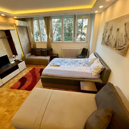 Fontana Apartament Belgrad